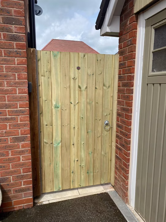 Timber gate hardware detail
